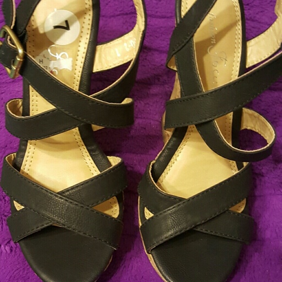 wedges - Picture 4 of 4