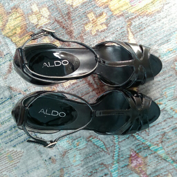 Black Patent Leather w Mirrored Heels & Platforms - Picture 3 of 4