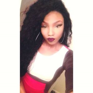Meet your Posher, Vella