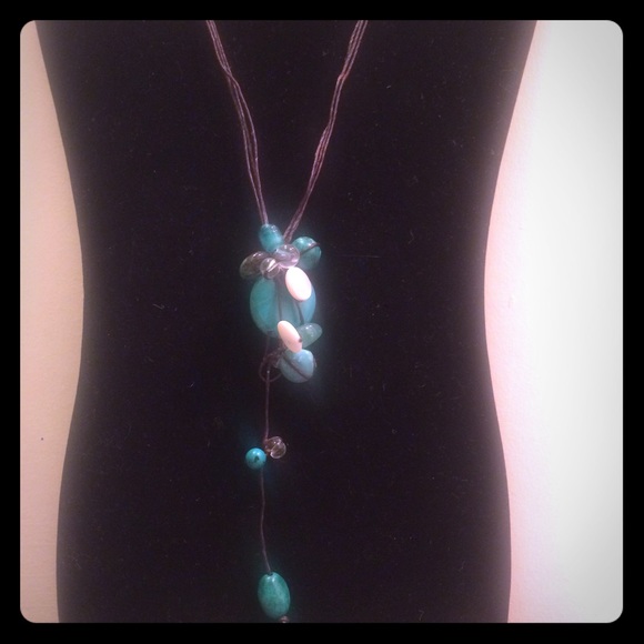 Beautiful turquoise chunky beaded necklace