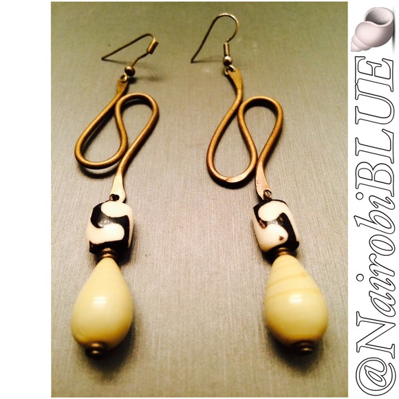 EARRINGS ❤️ - Picture 1 of 3