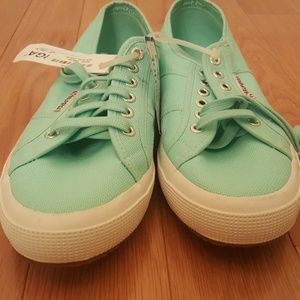 Size 10 Women's Pastel Green SuperGA Tennis Shoes