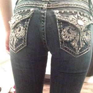 La idol jeans , great condition no flaws! 😊