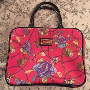 Betsy Johnson makeup bag pink