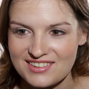 Meet your Posher, Daniela