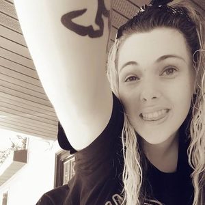 Meet your Posher, Marina