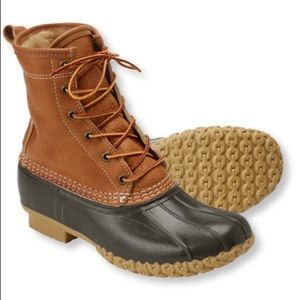 ISO WOMENS LL BEAN DUCK BOOTS SIZE 6.5-7