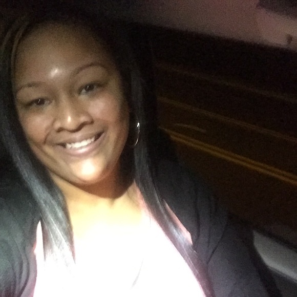 Meet your Posher, Khadra - Picture 2 of 4