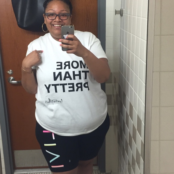 Meet your Posher, Khadra - Picture 3 of 4