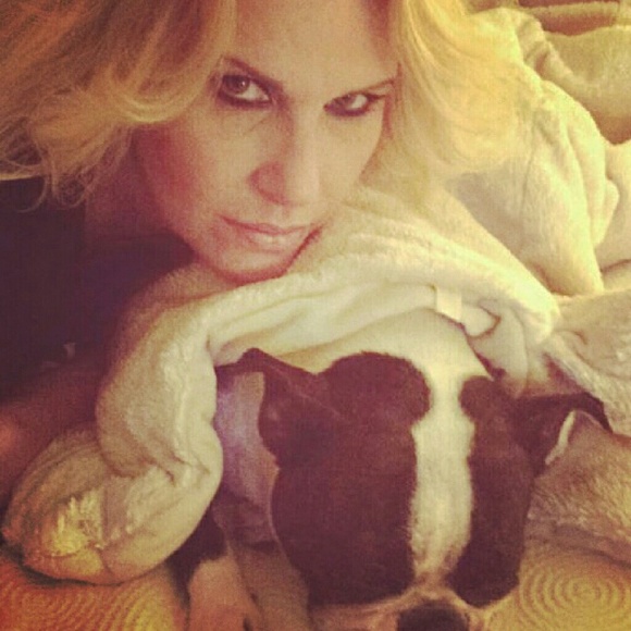 Meet your Posher, Leigh-Jay - Picture 7 of 7