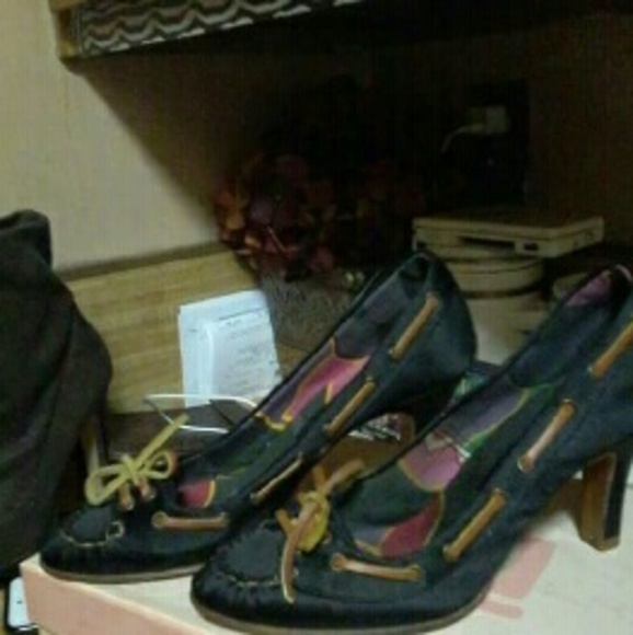 Authentic Marc Jacobs Mocassin Heels - Picture 2 of 2