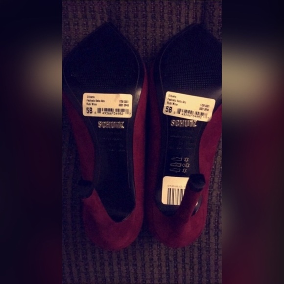 NEw with tags . - Picture 2 of 4