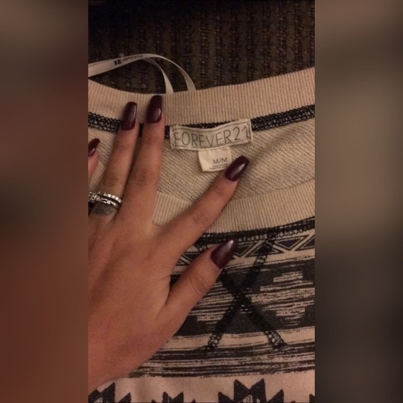 Forever 21 crop sweater - Picture 2 of 2