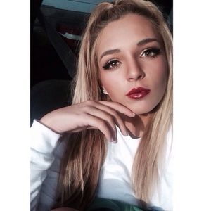 Meet your Posher, Tasha