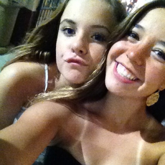 Meet your Posher, Elizabeth - Picture 1 of 1