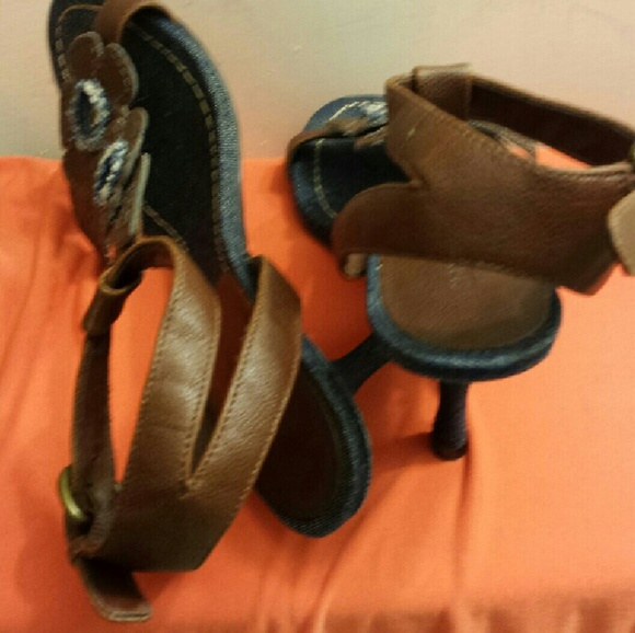 Cute Fioni Denim High Heels - Picture 3 of 4