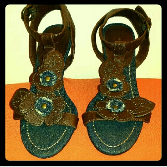 Cute Fioni Denim High Heels - Picture 4 of 4