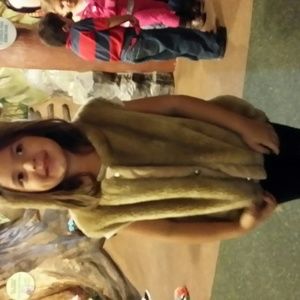 Meet your Posher, Maria