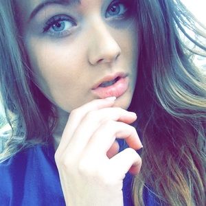 Meet your Posher, Alisha