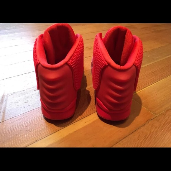 yeezy red october farfetch