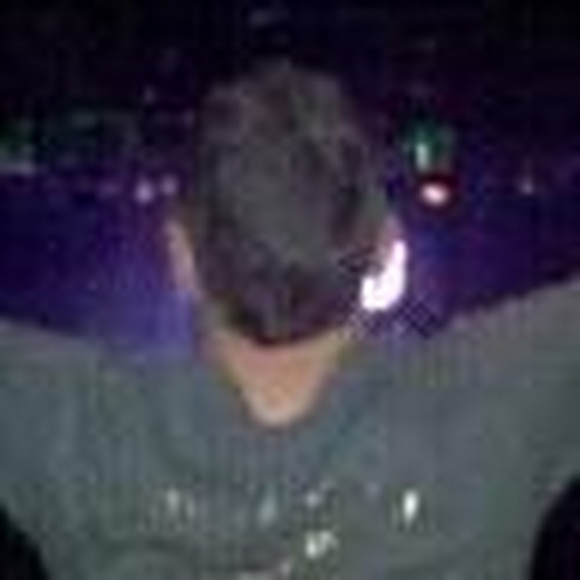 Meet your Posher, Gabriel - Picture 1 of 1