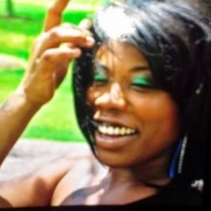 Meet your Posher, Charlisha