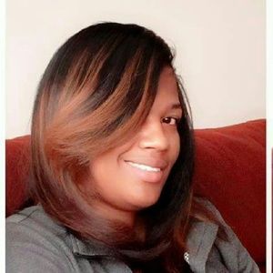 Meet your Posher, Latasha