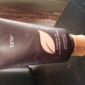 Tarte Amazonian clay foundation