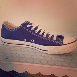 Mens navy fabric converse size 10 low top sneakers