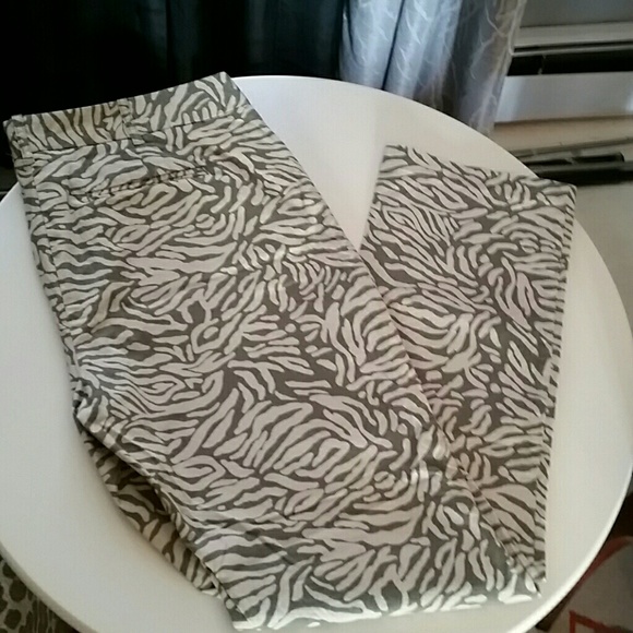 SALE!Charter Club cotton spandex zebra print pants