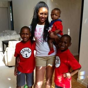 Meet your Posher, Latoya