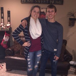 Meet your Posher, Dustin