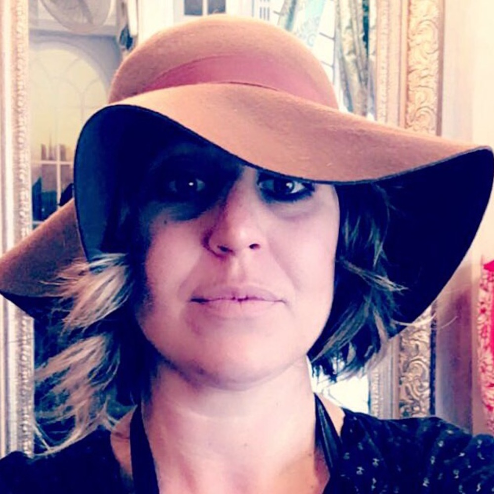 Meet your Posher, Jolie