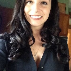 Meet your Posher, Ria