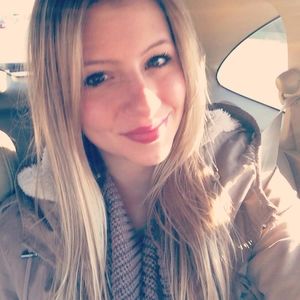 Meet your Posher, Rebecca