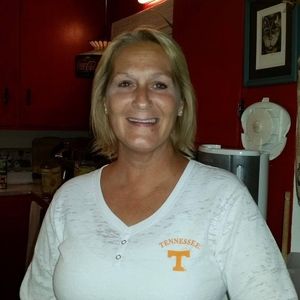 Meet your Posher, Deedee