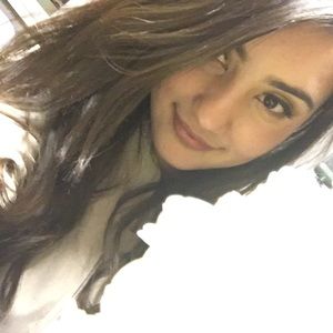 Meet your Posher, Alexandra