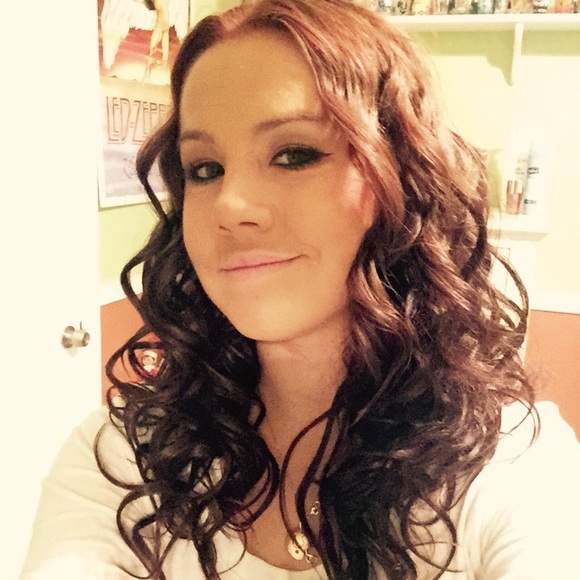 Meet your Posher, Allison