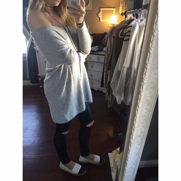 {{Re•stocked}} Cutout faux leather leggings - Picture 3 of 3