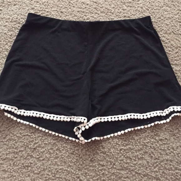 Pants - Pom pom spandex jersey shorts