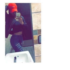 Meet your Posher, Janeesa