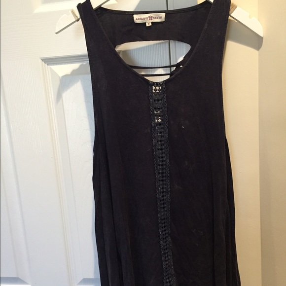 Cut out tank