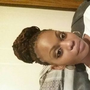 Meet your Posher, Canya