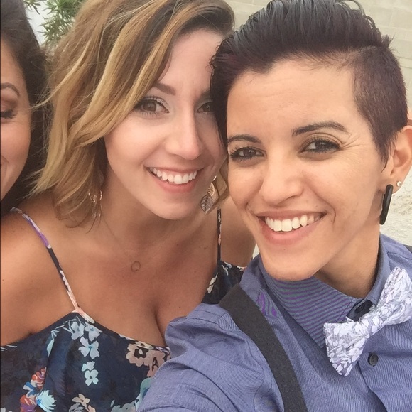 Meet your Posher, Tiffany - Picture 2 of 2