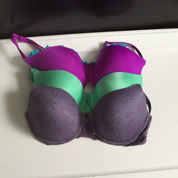 VIctoria Secret Bras