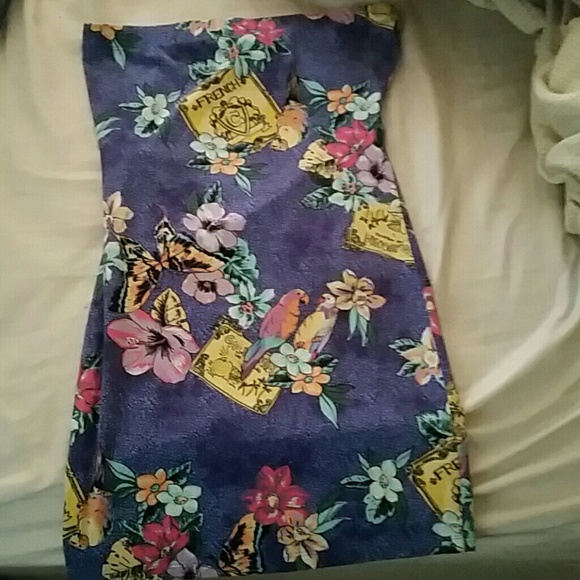 NEW - Forever 21 Strapless Dress w/t  cute back