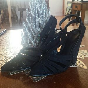 Asos Gladiator heals