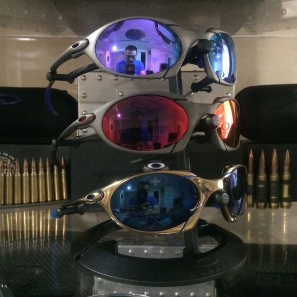 looking for cool Oakley stuff - Picture 3 of 4