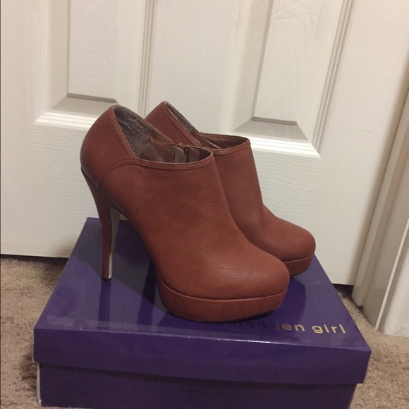 Boots bundle for J.N.