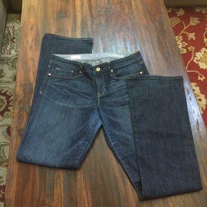 GAP SEXY BOOT JEAN 1969. 31/12L dark wash